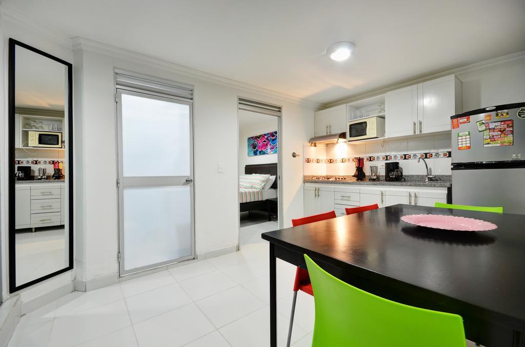 Apartamentos Amoblados Jg De La 70 Medellin Exterior photo